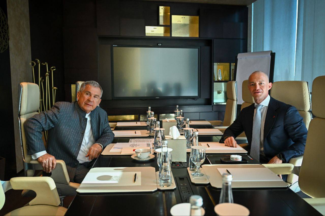 за сегодня, 10 декабря. Рустам Минниханов находится с рабочей поездкой в Объединенных Арабских Эмиратах