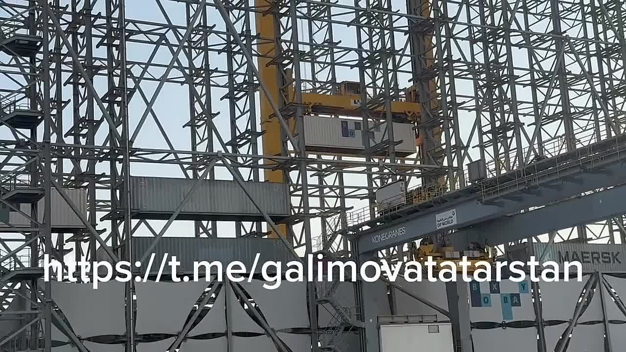 Рустам Минниханов в ОАЭ: не только переговоры, но и краны!