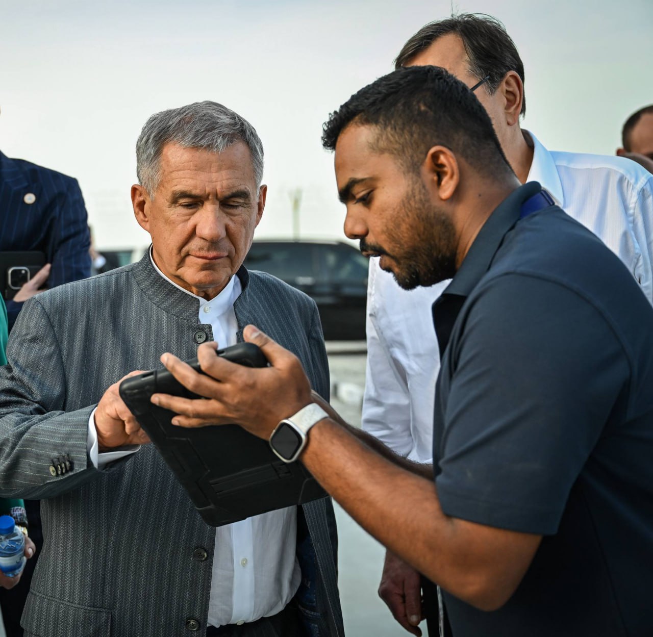 Рустам Минниханов посетил морской терминал, промышленного парка и свободной экономической зоны JAFZA