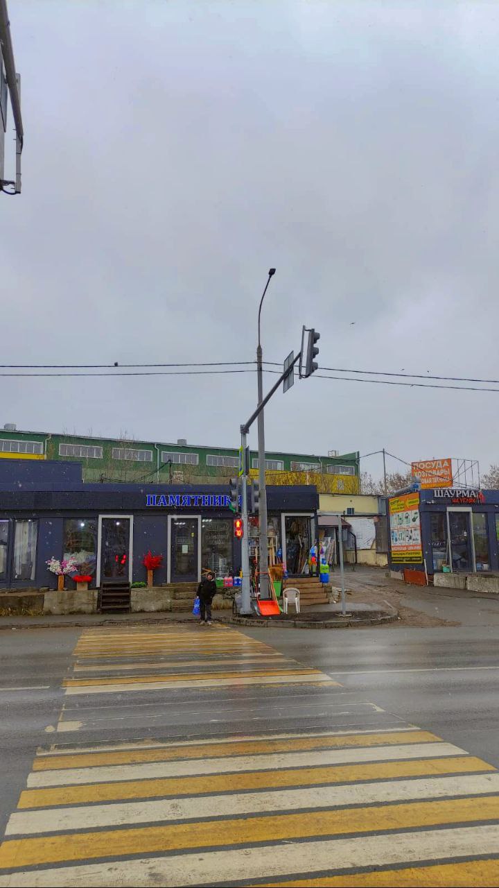 В Казани на трех участках дорог установили новые светофоры В Казани на трех участках дорог установили новые светофоры