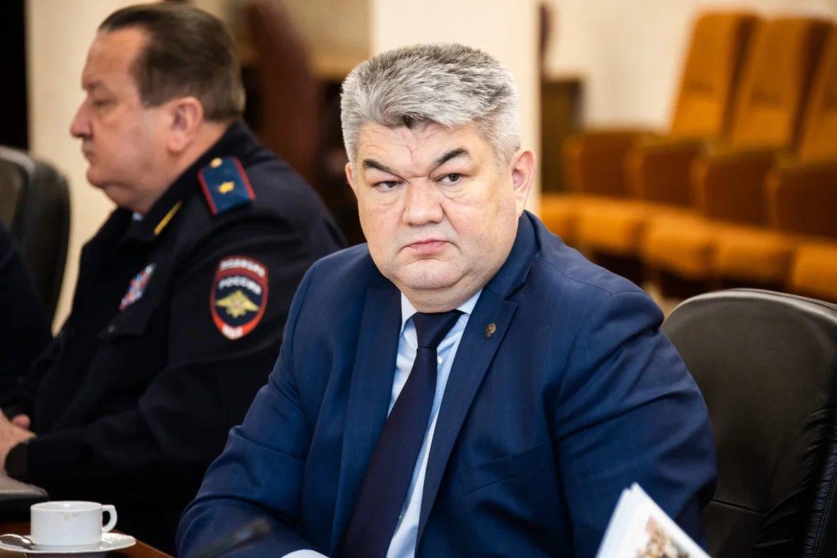 В Академии наук Татарстана под председательством прокурора республики Альберта Суяргулова прошло заседание редакционной коллегии журнала «Право и жизнь в Татарстане» В Академии наук Татарстана под председательством прокурора республики Альберта Суяргулова прошло заседание редакционной коллегии журнала «Право и жизнь в Татарстане»