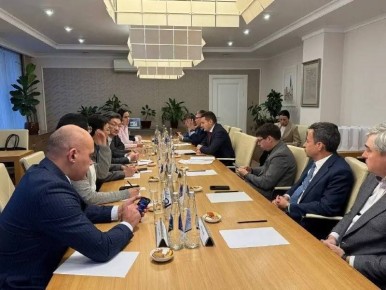 В Республиканском агентстве по печати и массовым коммуникациям «Татмедиа» прошла встреча представителей ведущих СМИ Республики Татарстан с делегацией из Китая, в которой принимают участие: