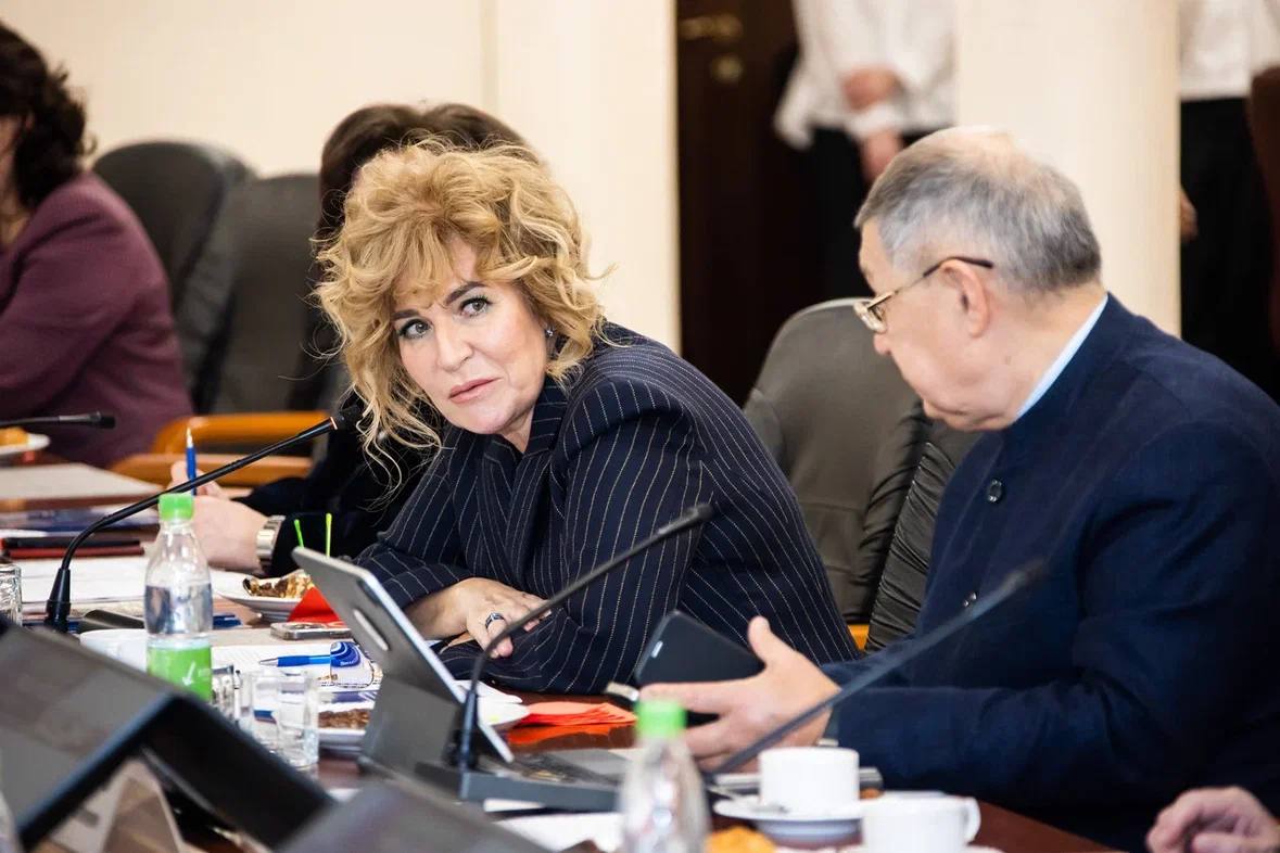 В Академии наук Татарстана под председательством прокурора республики Альберта Суяргулова прошло заседание редакционной коллегии журнала «Право и жизнь в Татарстане» В Академии наук Татарстана под председательством прокурора республики Альберта Суяргулова прошло заседание редакционной коллегии журнала «Право и жизнь в Татарстане»