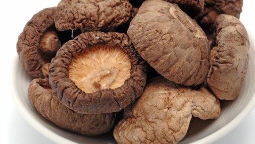 Сушеные грибы станут не хуже свежих: просто замочите их в этом продукте