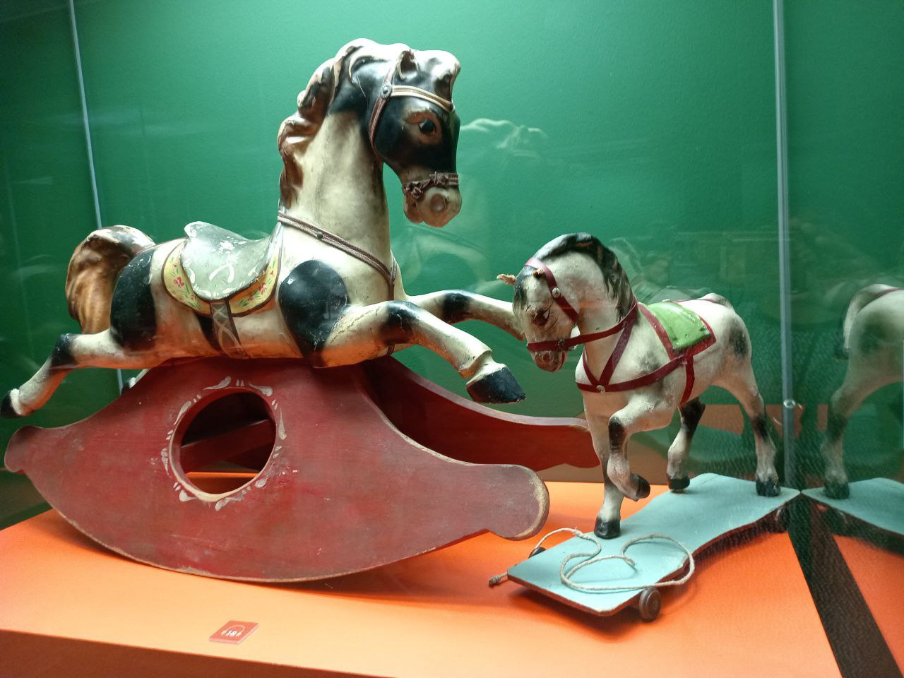 В Центре «Эрмитаж-Казань» открылась новогодняя выставка «Лошадка-качалка. История игрушки» В Центре «Эрмитаж-Казань» открылась новогодняя выставка «Лошадка-качалка. История игрушки»