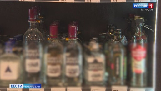 Татарстанцам рассказали, как выбрать алкоголь для новогоднего стола