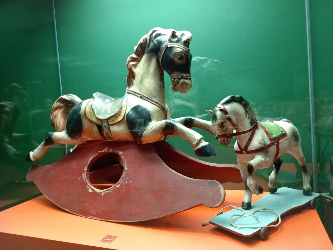 В Центре «Эрмитаж-Казань» открылась новогодняя выставка «Лошадка-качалка. История игрушки» В Центре «Эрмитаж-Казань» открылась новогодняя выставка «Лошадка-качалка. История игрушки»