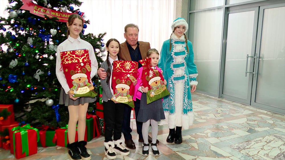 Депутат Госдумы Айдар Метшин принял участие во всероссийской акции «Ёлка желаний»