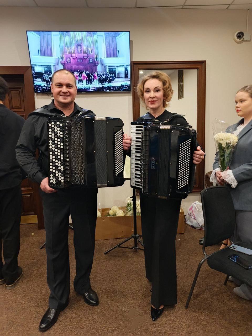 Семья педагогов из Верхнего Услона передает своим ученикам любовь к народной музыки и богатство национальных традиций