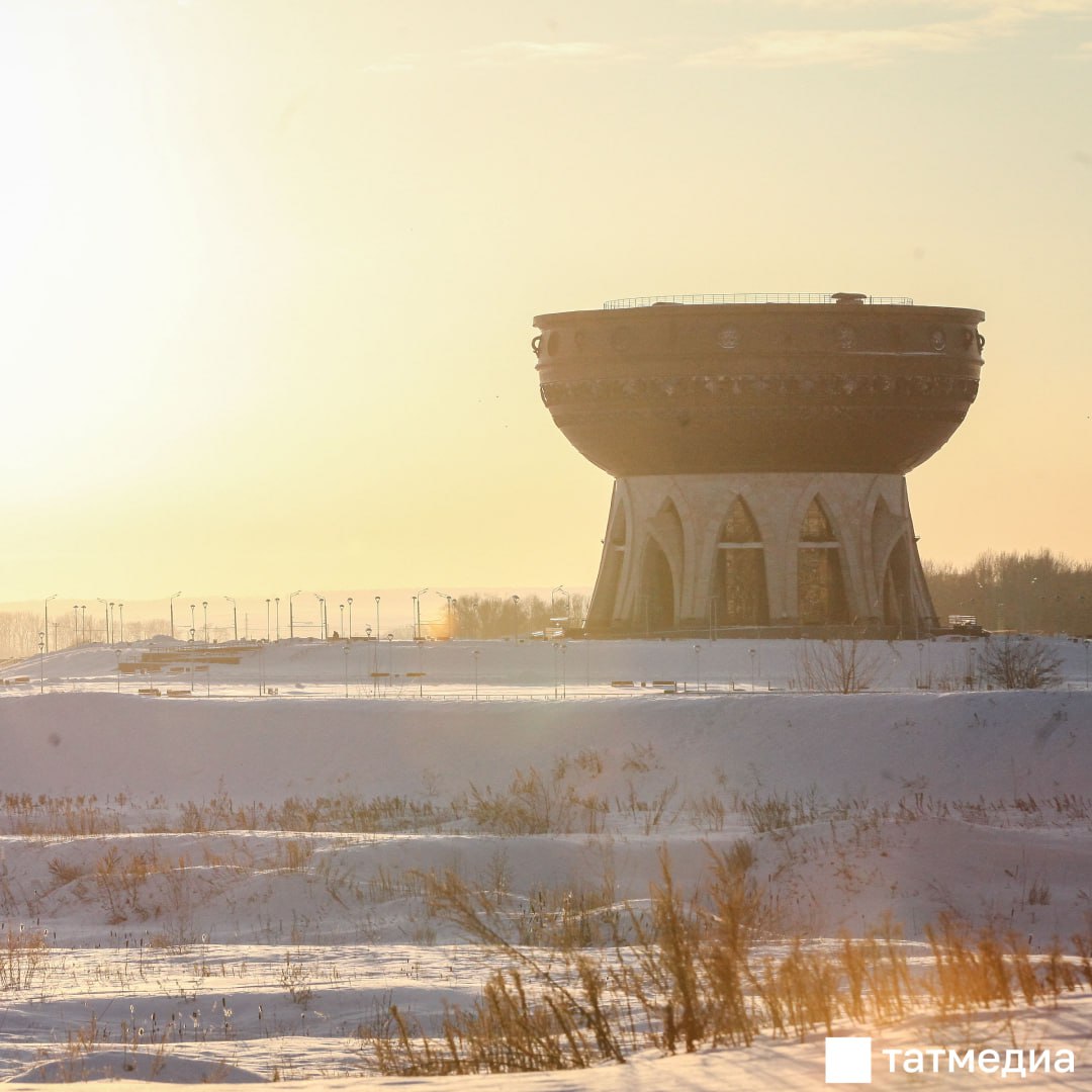 На трассе в Татарстане столкнулись два «КамАЗа», один из водителей погиб На трассе в Татарстане столкнулись два «КамАЗа», один из водителей погиб