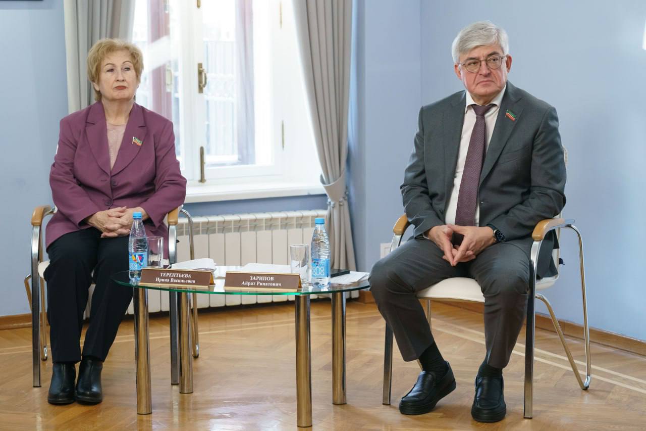 Вопросы развития музейного дела в Татарстане обсудили на заседании Комитета по образованию, культуре, науке и национальным вопросам Вопросы развития музейного дела в Татарстане обсудили на заседании Комитета по образованию, культуре, науке и национальным вопросам