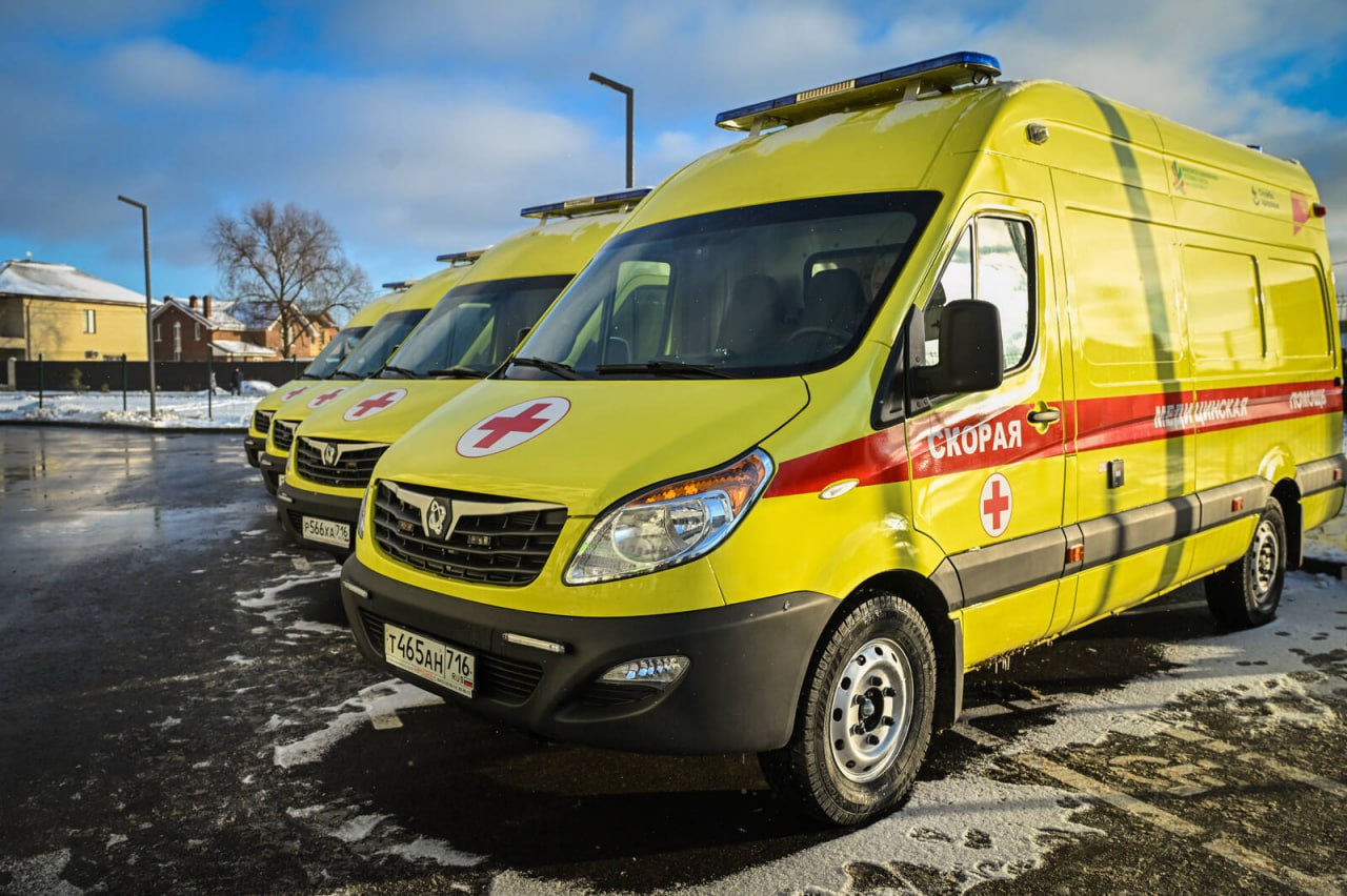 Две новые современные поликлиники открыл сегодня Рустам Минниханов в столице Татарстана Две новые современные поликлиники открыл сегодня Рустам Минниханов в столице Татарстана