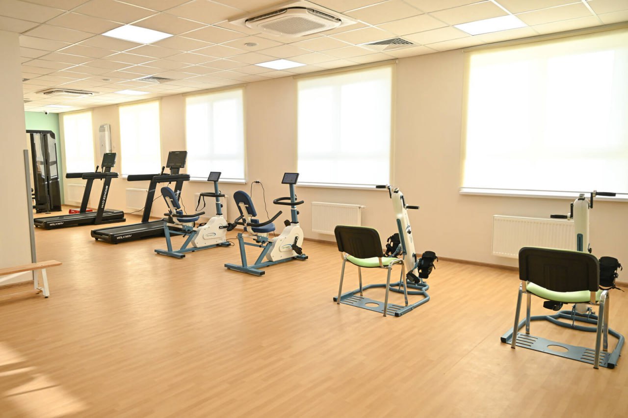 Две новые современные поликлиники открыл сегодня Рустам Минниханов в столице Татарстана Две новые современные поликлиники открыл сегодня Рустам Минниханов в столице Татарстана