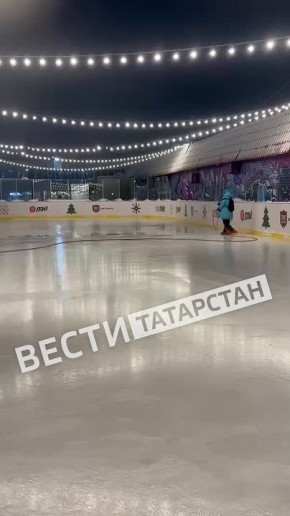 На московском рынке начали заливать каток