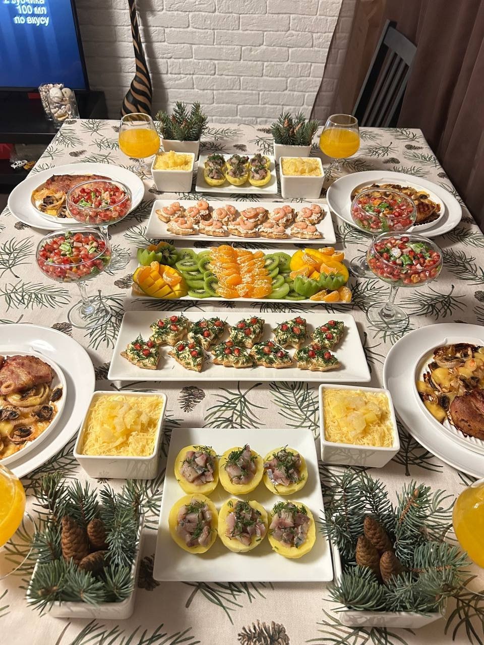Новогодний стол за 2000 рублей? Блогер из Нижнекамска доказала, что это реально!