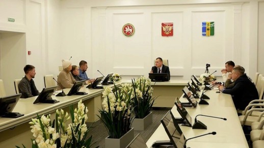 В мэрии Нижнекамска состоялась встреча с активистами садоводческого некоммерческого товарищества «Строитель»