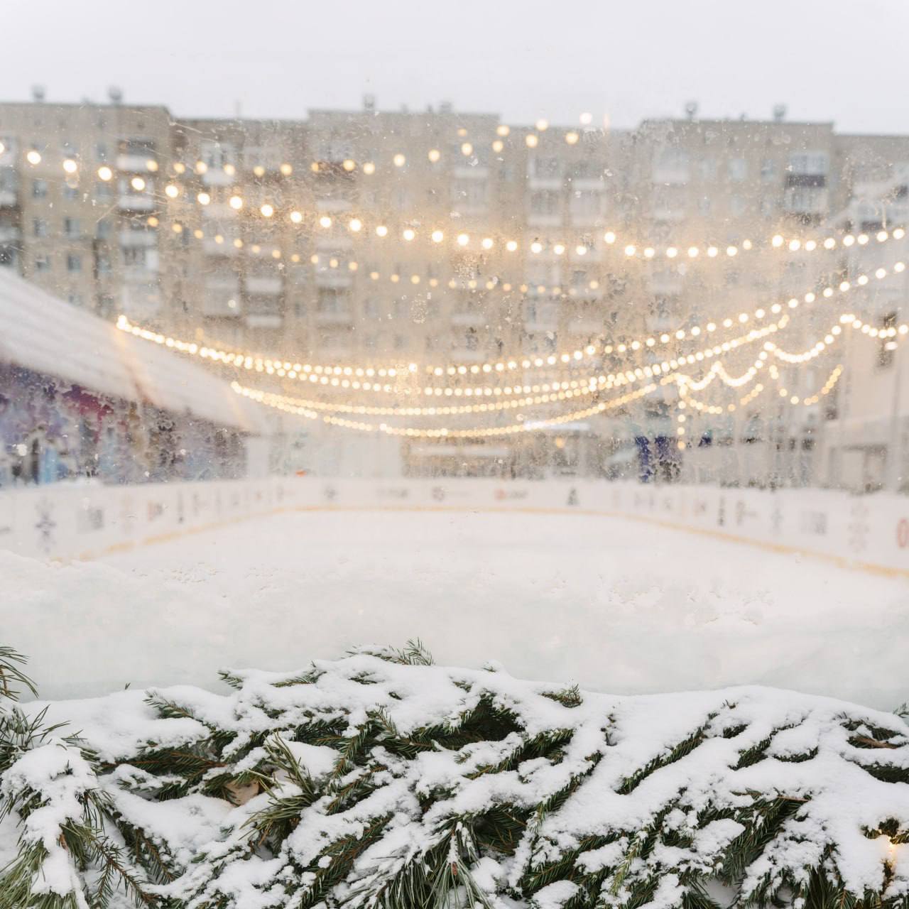 В Казани открывается новый каток на Московском рынке
