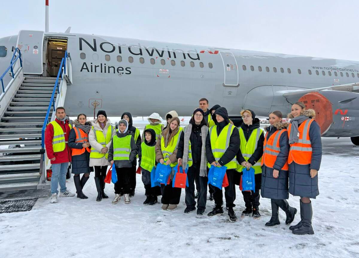 Воспитанники детского дома посетили аэропорт Казани и смогли почувствовать себя пилотами Воспитанники детского дома посетили аэропорт Казани и смогли почувствовать себя пилотами