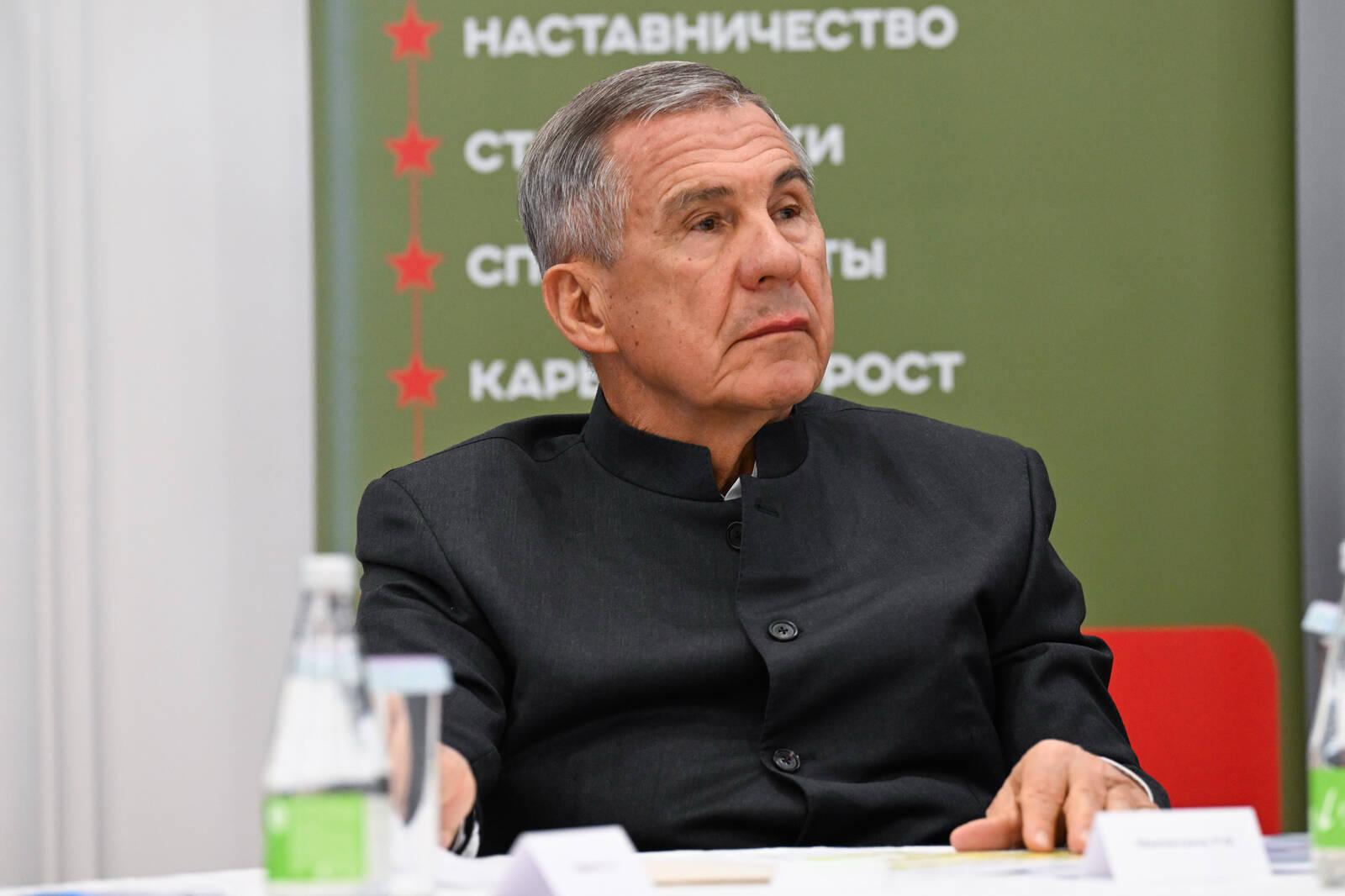 Рустам Минниханов: «Руководство республики в своей работе будет опираться на вас» Рустам Минниханов: «Руководство республики в своей работе будет опираться на вас»