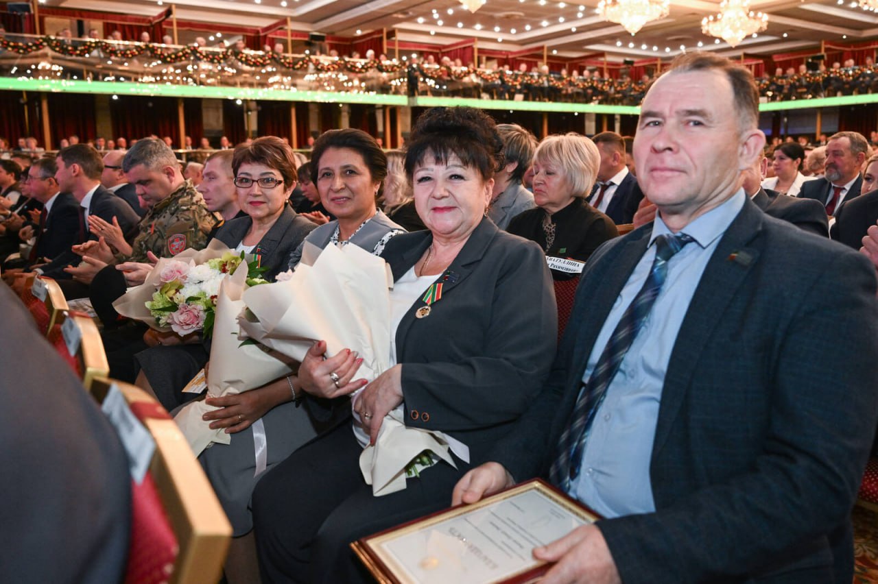 Рустам Минниханов: «Несмотря на все сложности, в стране происходят огромные изменения» Рустам Минниханов: «Несмотря на все сложности, в стране происходят огромные изменения»