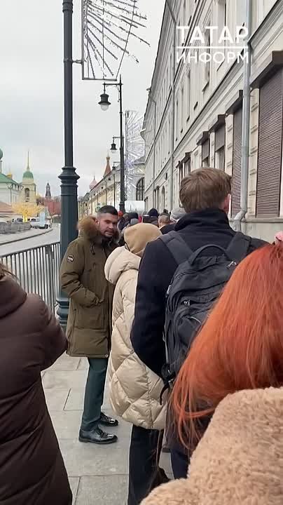 Журналисты уже собираются на программу «Итоги года с Владимиром Путиным»