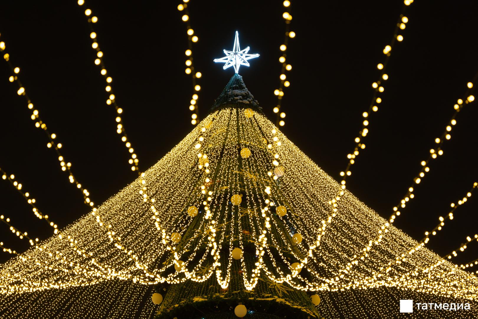 Главная елка Казани засияет праздничными огнями 23 декабря
