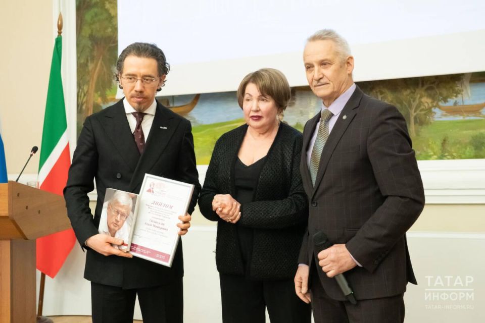 ������ �������� ����� ����� ������: � ������ ��������� ���������������� ����