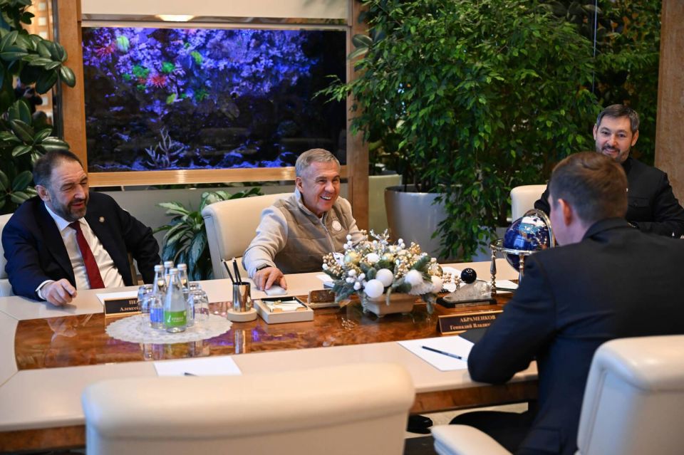 Рустам Минниханов обсудил с Геннадием Абраменковым дальнейшее развитие экономики региона