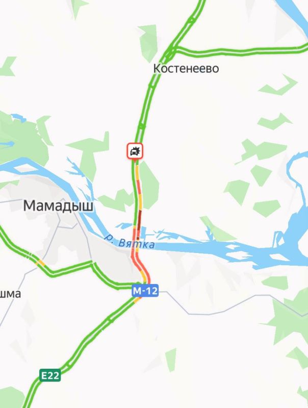 Подписчики сообщают, что на трассе между Набережными Челнами и Казанью образовались пробки