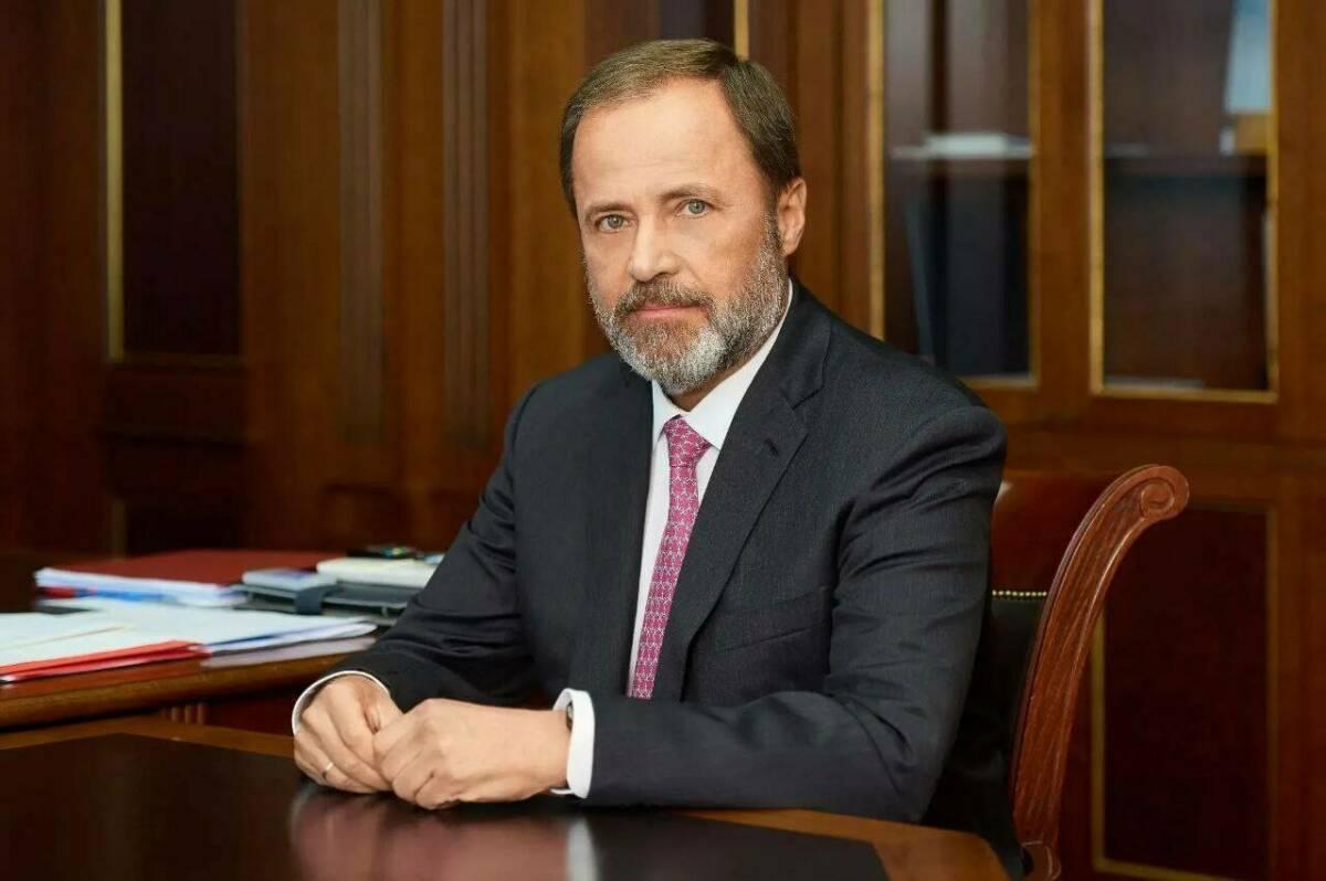 Игорь Комаров пожелал Рустаму Минниханову профессиональных успехов и благополучия в 2026 году