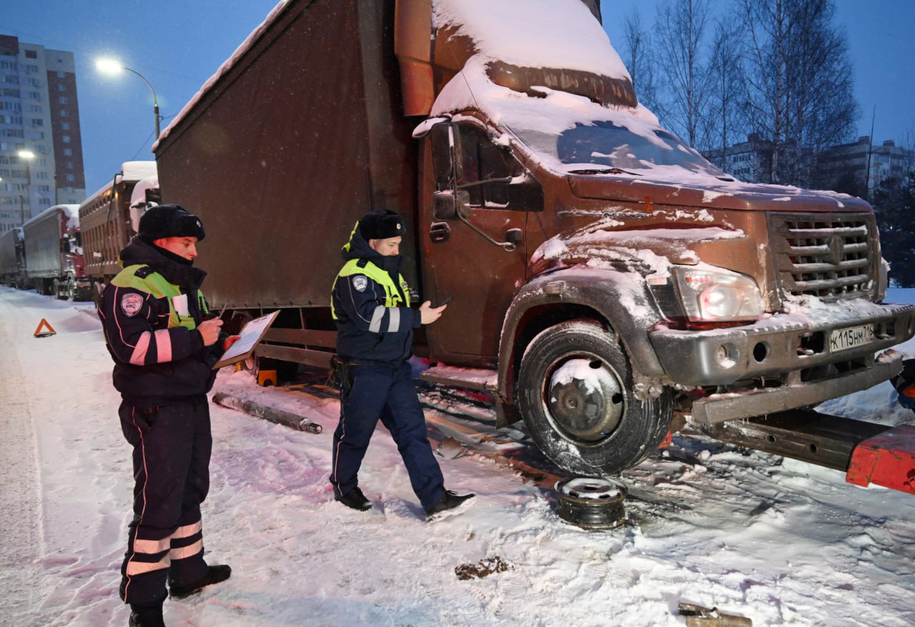 Для чистых и безопасных дорог Для чистых и безопасных дорог