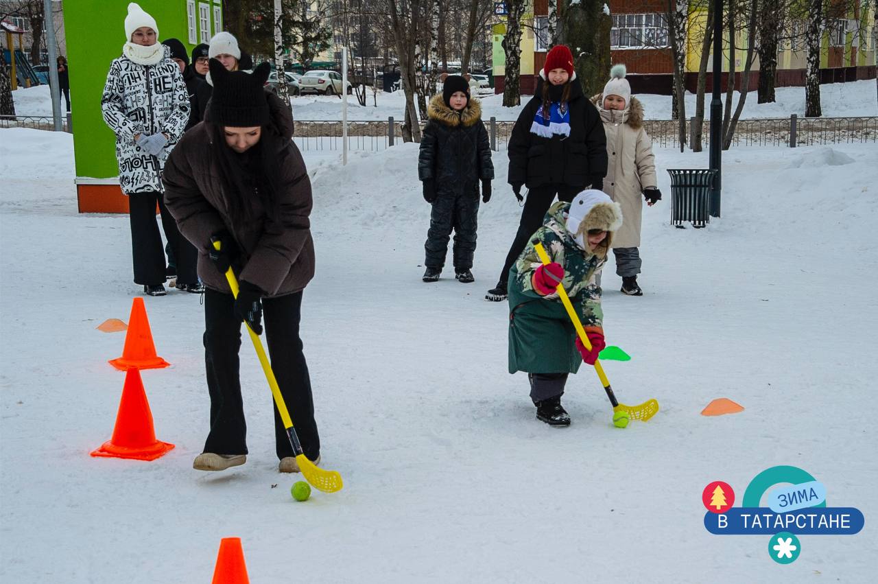 Сегодня в рамках республиканской программы «Зима в Татарстане» наш город вновь подарил жителям атмосферу тепла, радости и настоящего праздника Сегодня в рамках республиканской программы «Зима в Татарстане» наш город вновь подарил жителям атмосферу тепла, радости и настоящего праздника