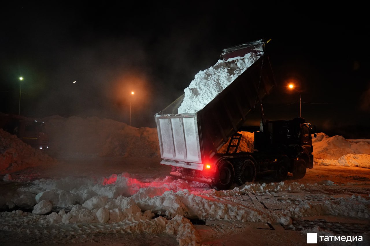 Ильсур Метшин обратил внимание на необходимость строить дополнительные снегоплавильные станции в Казани