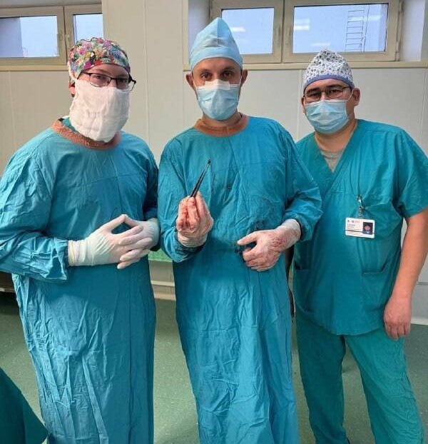 Врачи РКБ вытащили смертельно опасный осколок из печени бойца СВО