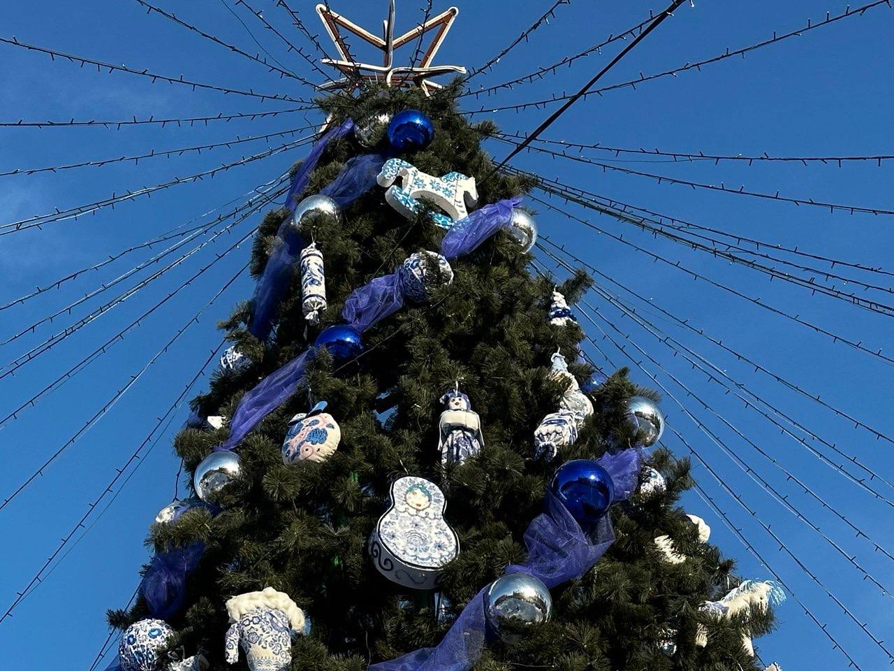 Стали известны результаты Всероссийского конкурса «Ёлки России» Стали известны результаты Всероссийского конкурса «Ёлки России»