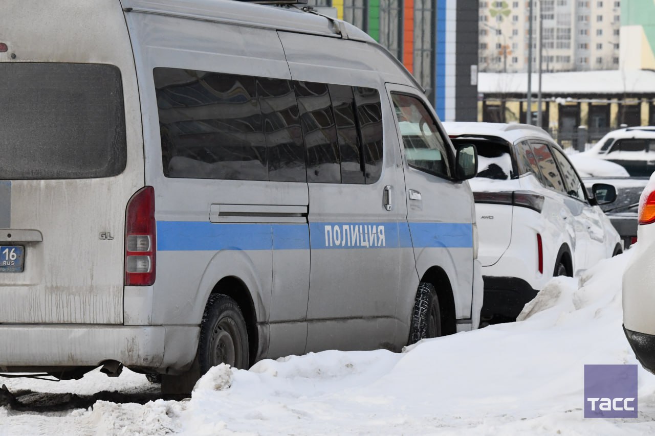 Обстановка у лицея в Нижнекамске, где подросток напал на уборщицу Обстановка у лицея в Нижнекамске, где подросток напал на уборщицу