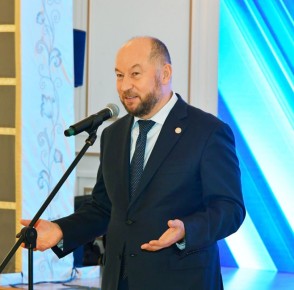 На Асгата Сафарова возложено осуществление функций полномочного представителя руководителя республики в Государственном Совете РТ