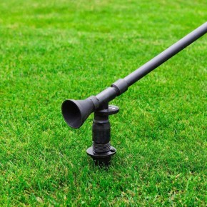 Дышащий газон: три метода создания аэратора своими руками всего за полчаса