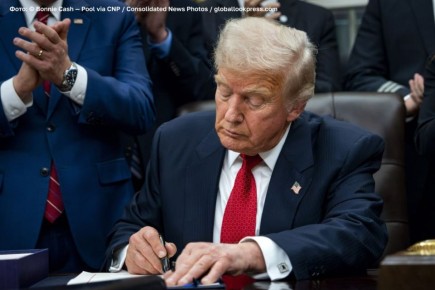 Дональд Трамп официально утвердил «Совет мира» по Газе – в него вошли 19 стран