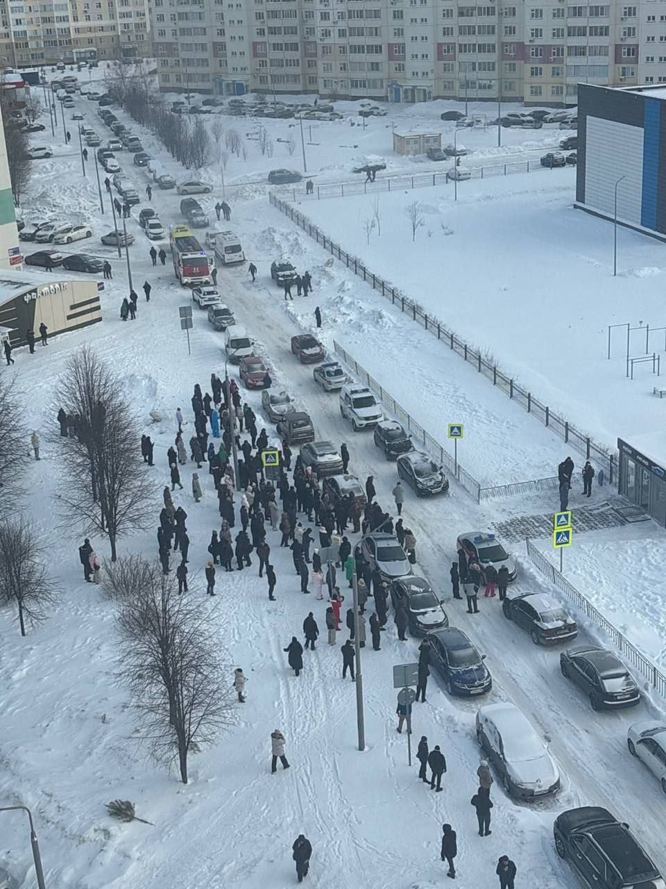 Школьник с ножом напал на сотрудницу лицея в Нижнекамске