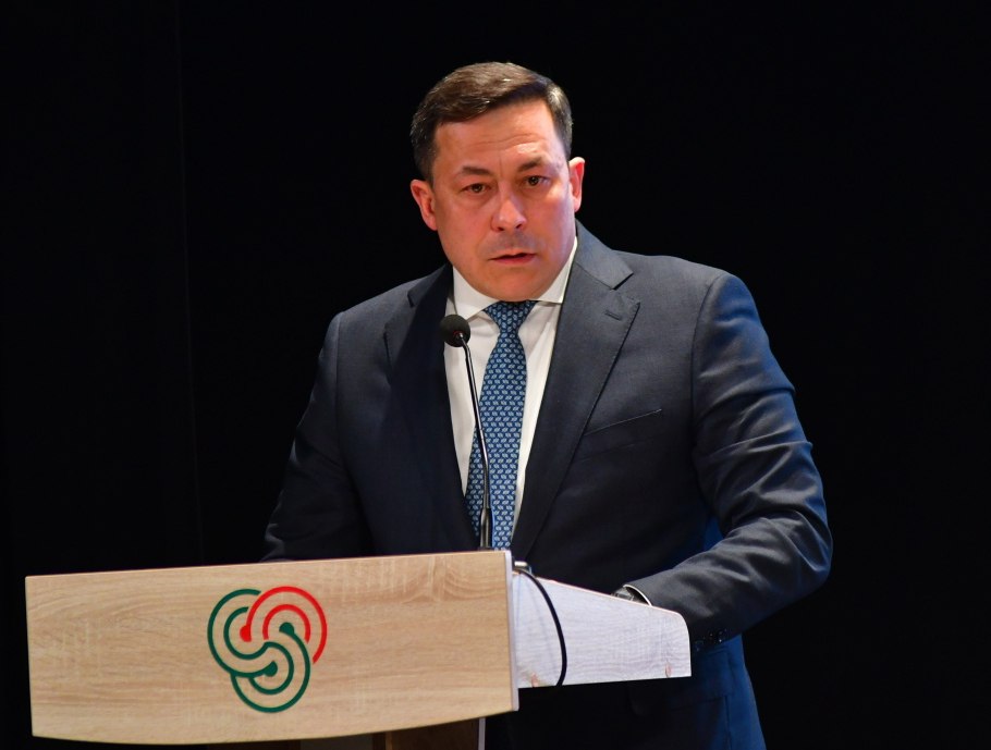 Главврача республиканского онкодиспансера Ильгиза Хидиятова уволили в связи с утратой доверия по требованию прокуратуры