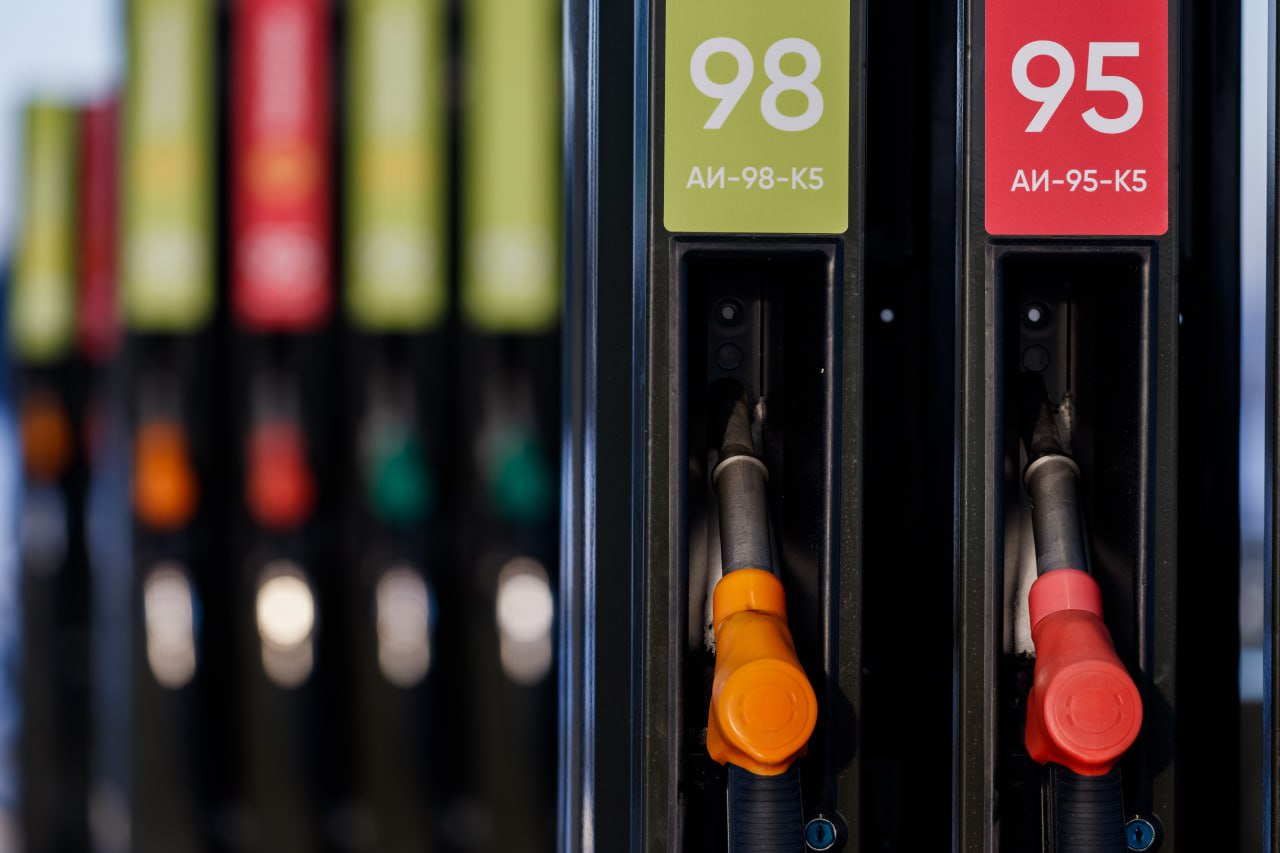 Все марки бензина вновь подорожали в Татарстане с 13 по 19 января