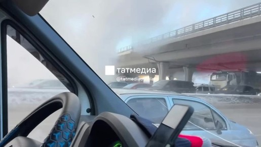 В Вахитовском районе Казани улицы затянуло паром