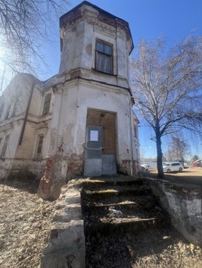 За 1,6 млн рублей ушла с торгов усадьба князя Гагарина в Камско-Устьинском районе