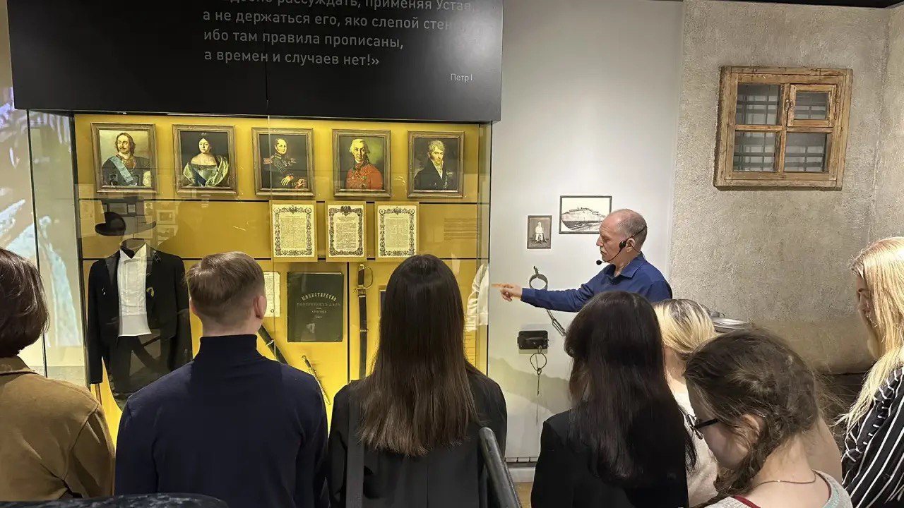 «Студенческий десант»: знакомство с профессией полицейского «Студенческий десант»: знакомство с профессией полицейского