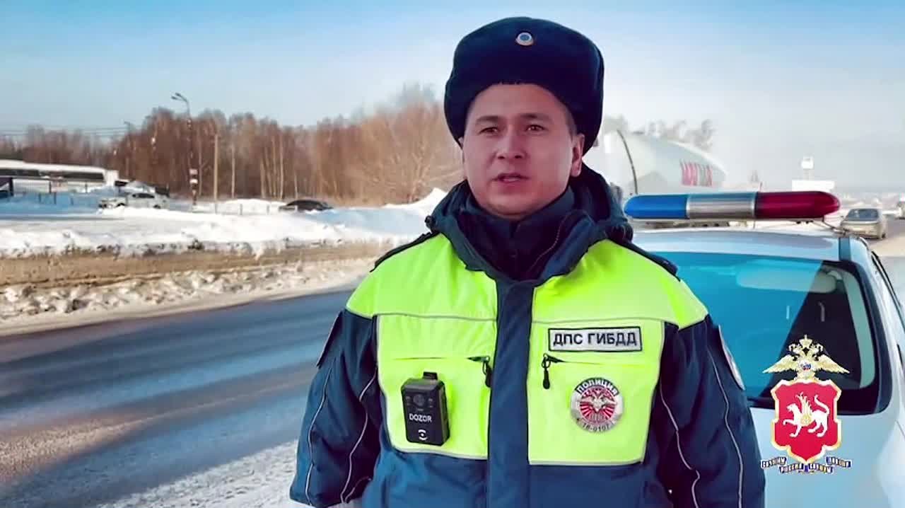 В Татарстане автоинспектор помог молодой женщине доехать до роддом