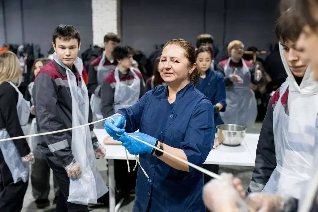 Масштабное мероприятие ко Дню студента — «Синергия СИБУРа: молекула креатива» — организовало нижнекамское предприятие СИБУРа в центре креативных индустрий «База» Масштабное мероприятие ко Дню студента — «Синергия СИБУРа: молекула креатива» — организовало нижнекамское предприятие СИБУРа в центре креативных индустрий «База»