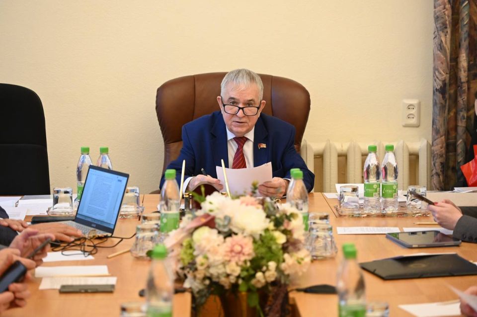 В Государственном Совете прошло заседание фракции КПРФ
