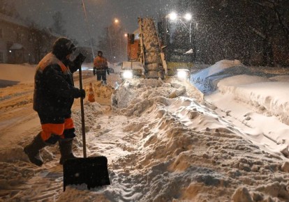 Аномальный снегопад накрыл Казань