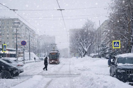 План «Буран»: школы — онлайн, парковки — бесплатно, город — на паузе?